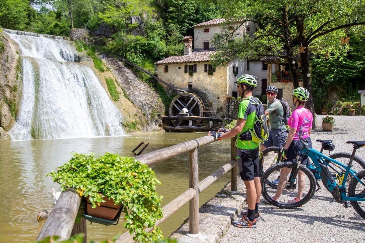 Agriturismo Al Credazzo Farra di Soligo Exteriör bild